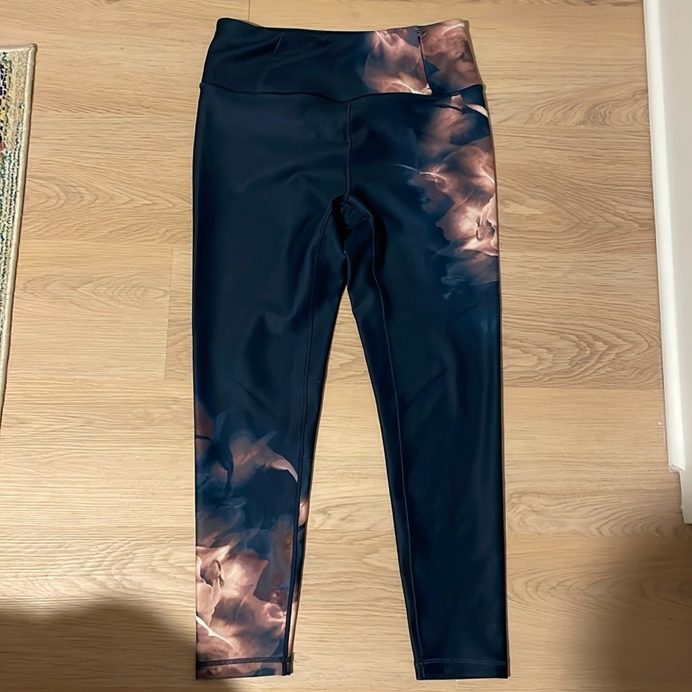 Calia navy blue with floral print athletic leggings, size M